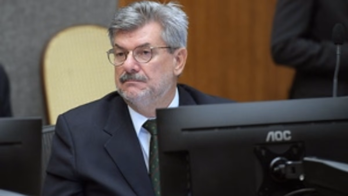 Quem é Marco Buzzi? Ex-ministro do STJ afastado após denúncia de assédio